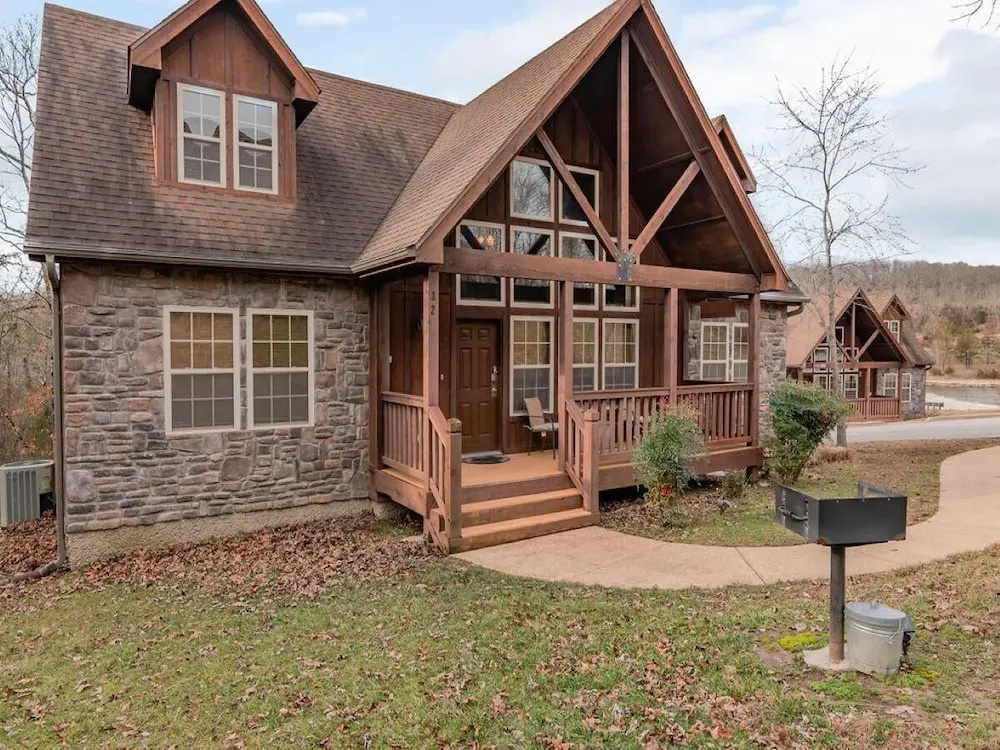 photo 1 of Bear Hug - Cabin Comfort - Outdoor Pool - Walking Trails -family/group Fun!