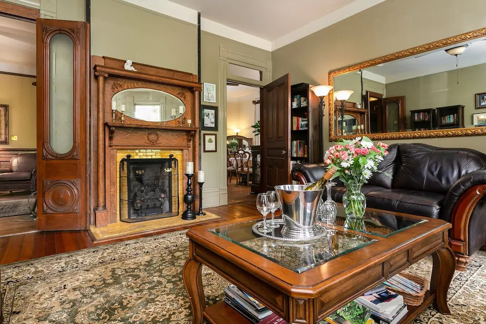 photo 1 of Beaufort House Inn