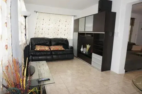 photo 1 of Beautiful 2 + Den Family House in Hollywood Florida