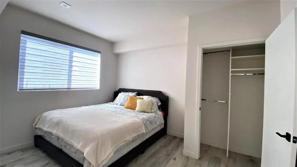 photo 1 of Beautiful and Sunny 3bd 2ba Hollywood Apartment