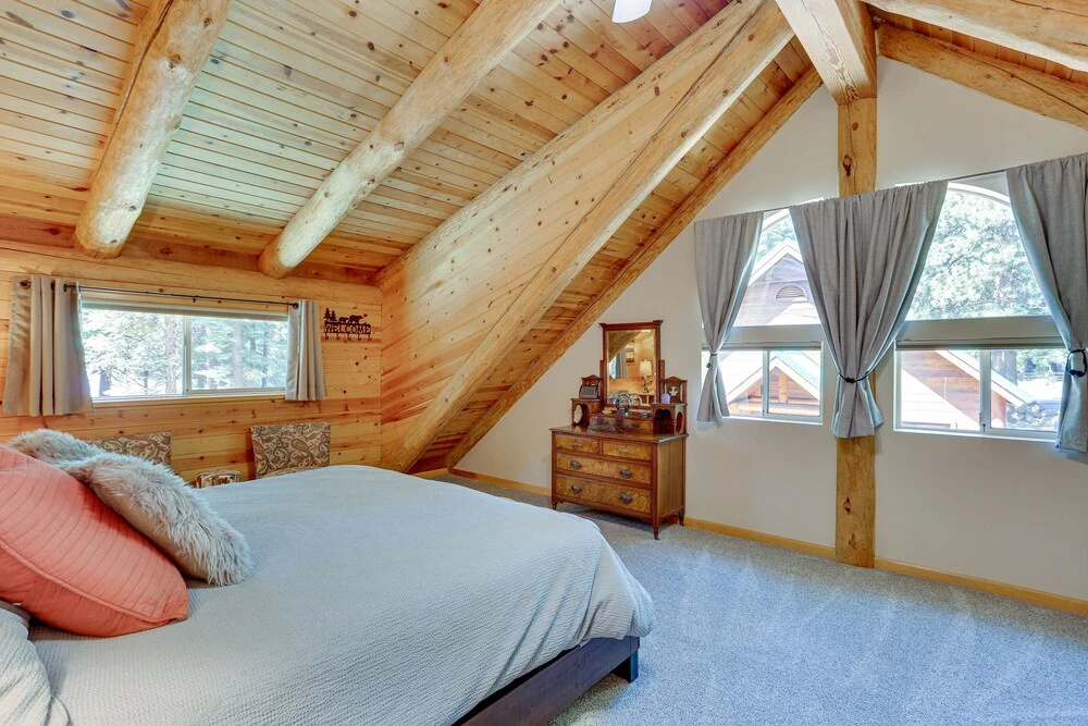 photo 1 of Lake Almanor Cabin w/ Deck & Beach Access