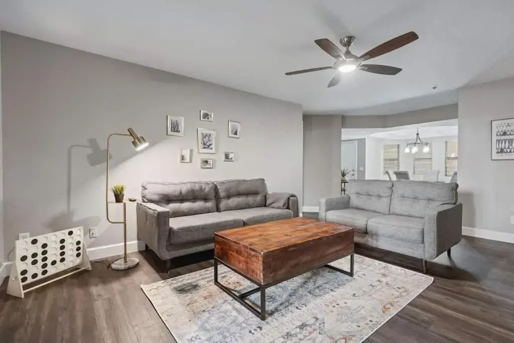 photo 1 of Beautiful Newly Remodeled 2-bdrm Biltmore Condo!