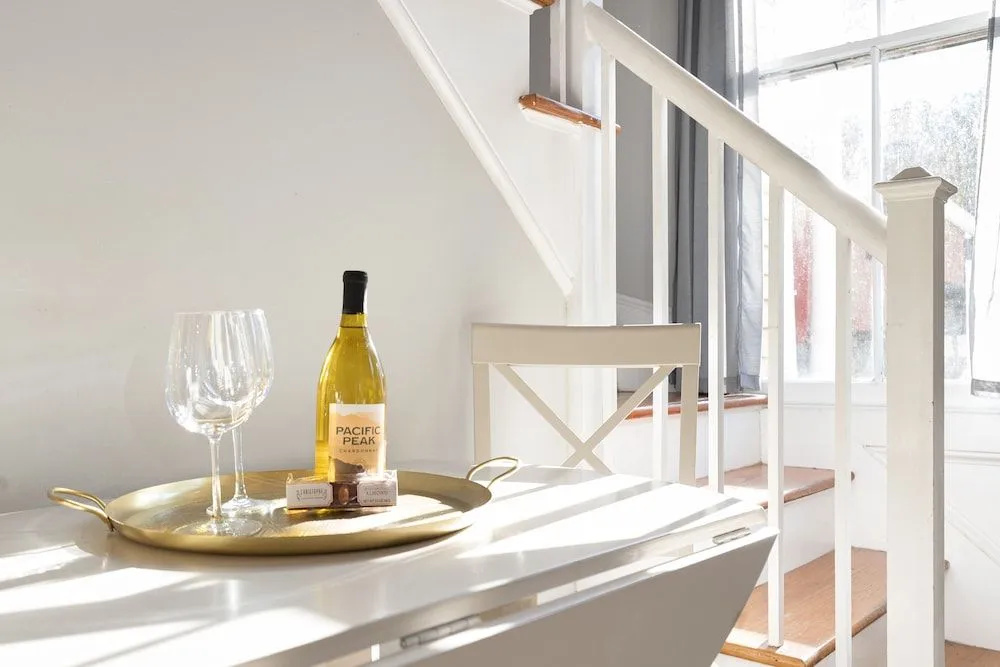 photo 1 of Beautiful Renovated Apartment Near King Street