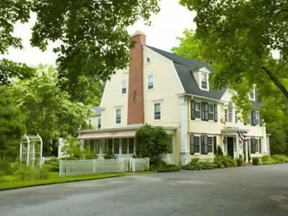 photo 1 of Bee and Thistle Inn