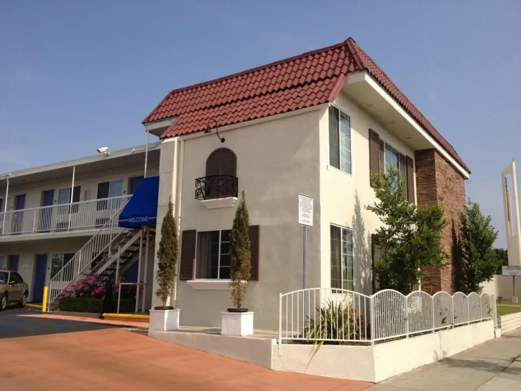 photo 1 of Bella Suites