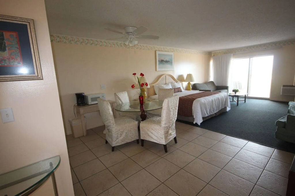 photo 1 of Belleair Beach Resort Motel