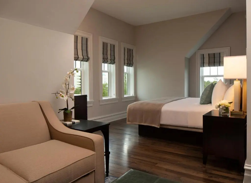 photo 1 of Belleview Inn