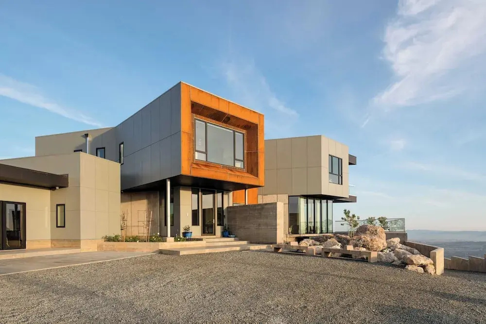 photo 1 of Belleza by Avantstay Hilltop Mansion w/ Pool, Panoramic Views & Ultra Modern Interior
