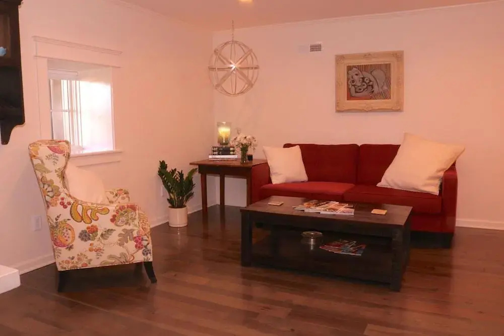 photo 1 of Belmont Blvd Bed and Breakfast