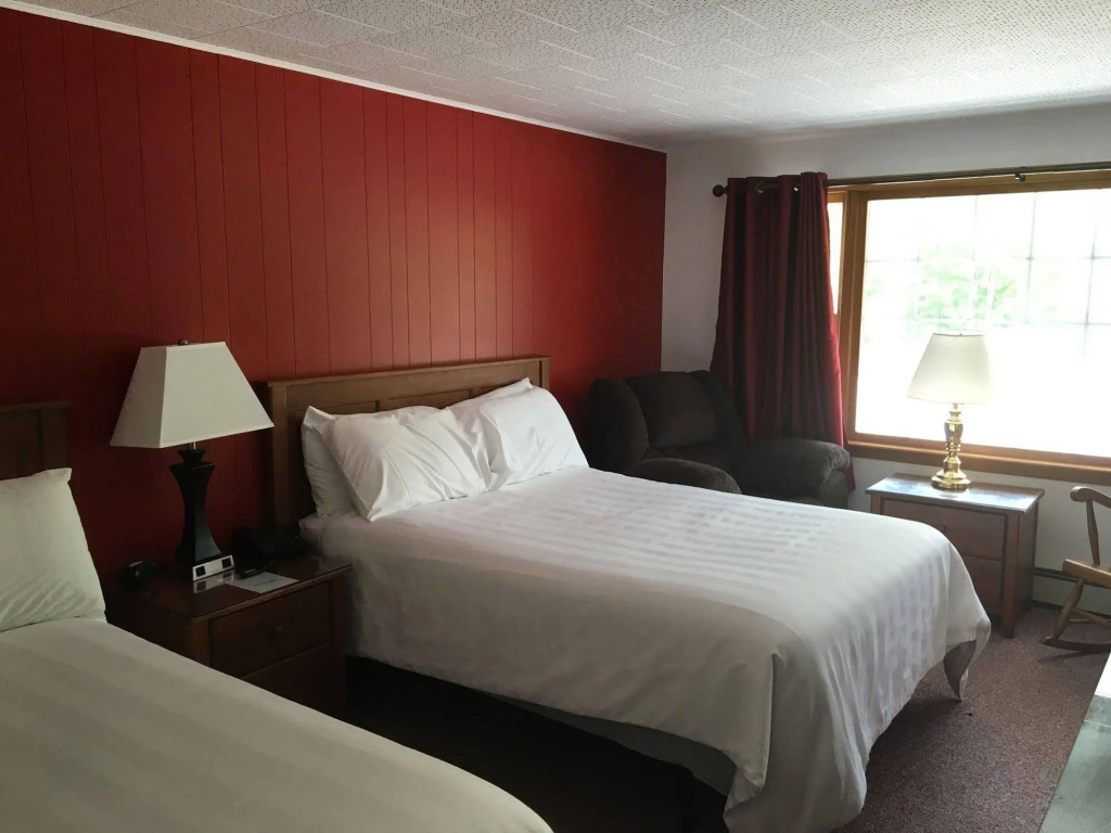 photo 1 of Berkshire Valley Inn