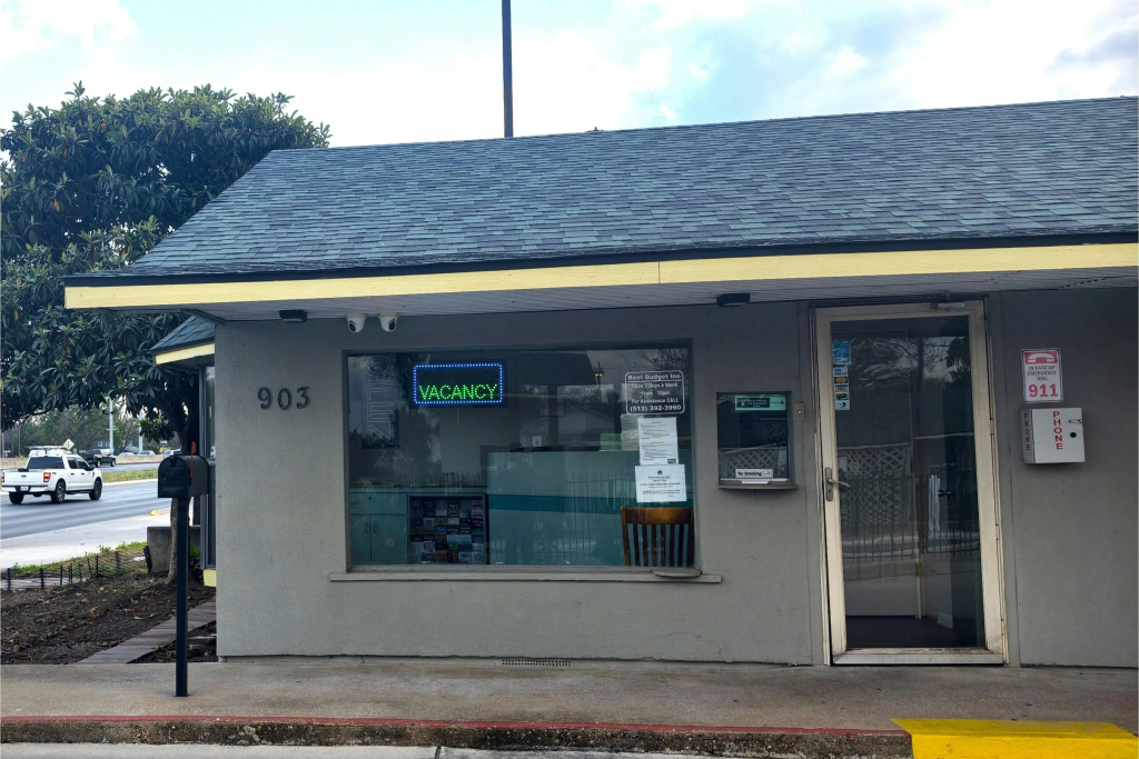 photo 1 of Best Budget Inn San Marcos, TX