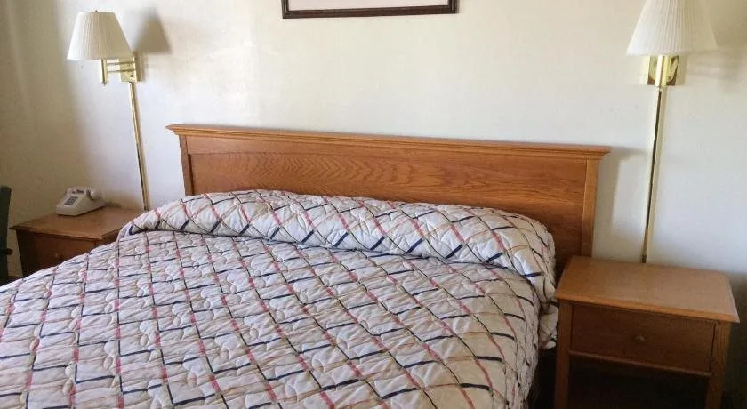 photo 1 of Paradise Inn