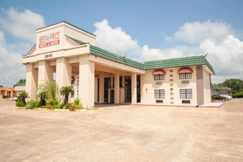 photo 1 of Best Price Motel and Suites