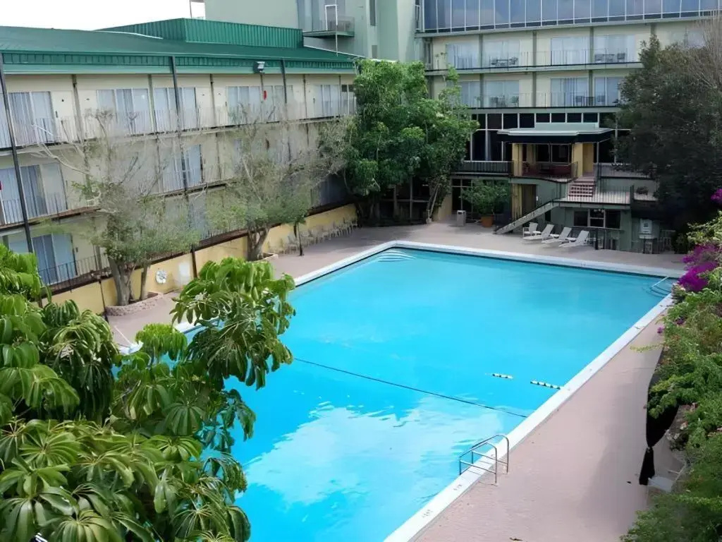 photo 1 of Best Western Admirals Inn & Conference