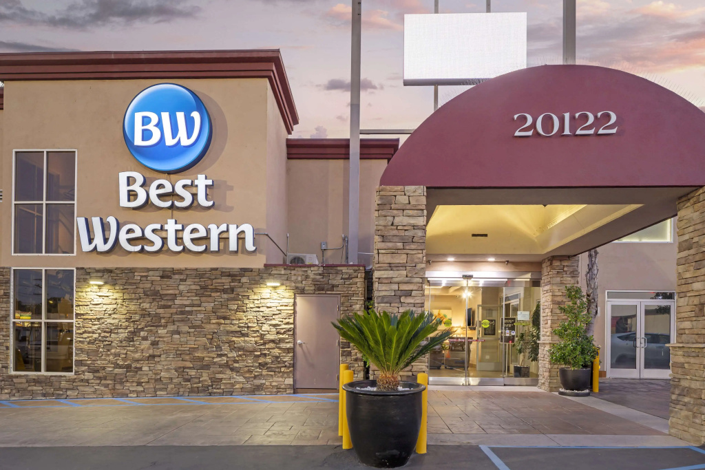 photo 1 of Best Western Canoga Park Motor Inn