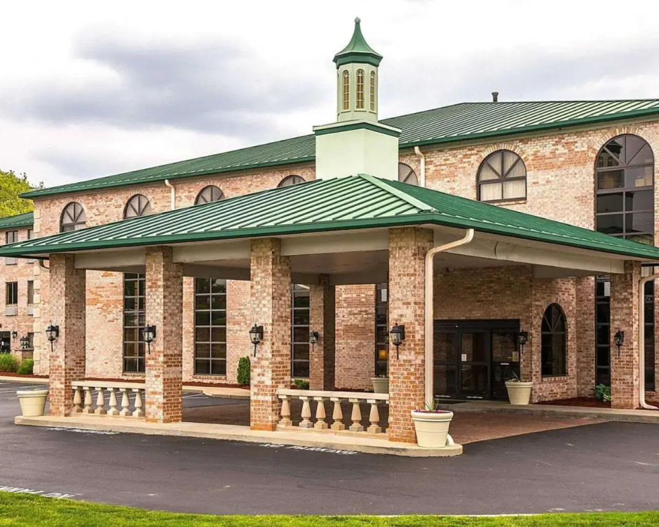 photo 1 of Best Western Cincinnati West Inn & Suite