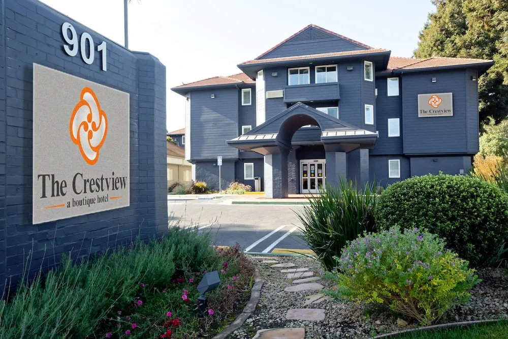 photo 1 of Best Western Crestview Hotel & Suites