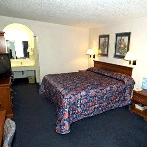 photo 1 of Best Western Executive Inn