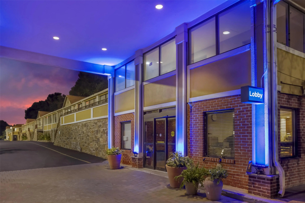 photo 1 of Best Western Fort Lee