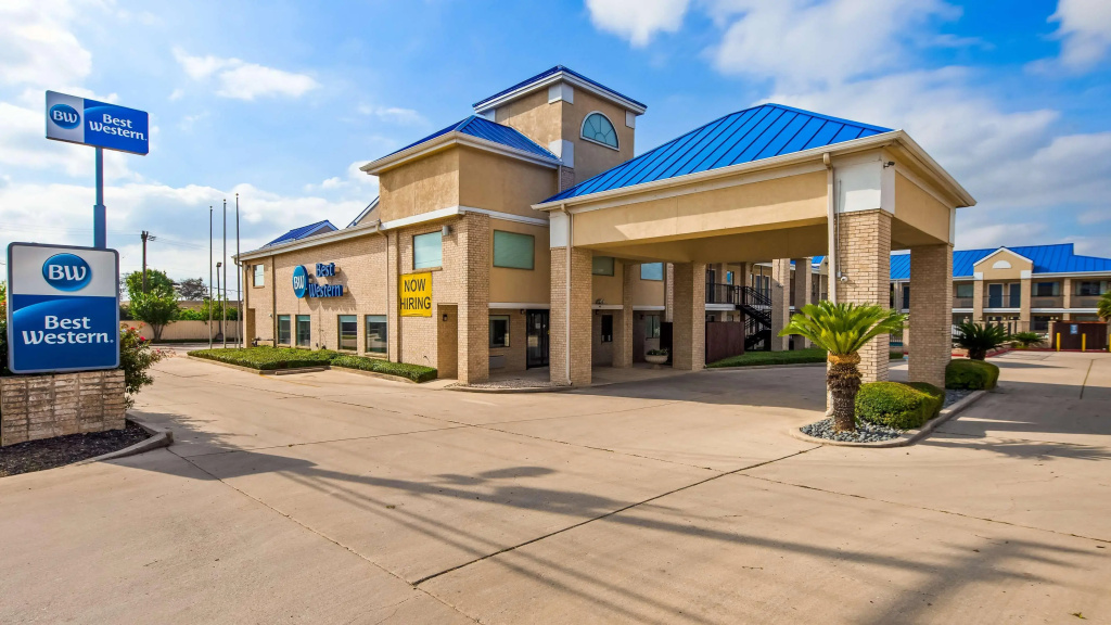 photo 1 of Best Western Garden Inn