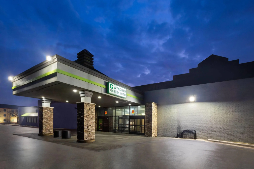 photo 1 of Wyndham Garden Romulus Detroit Metro Airport