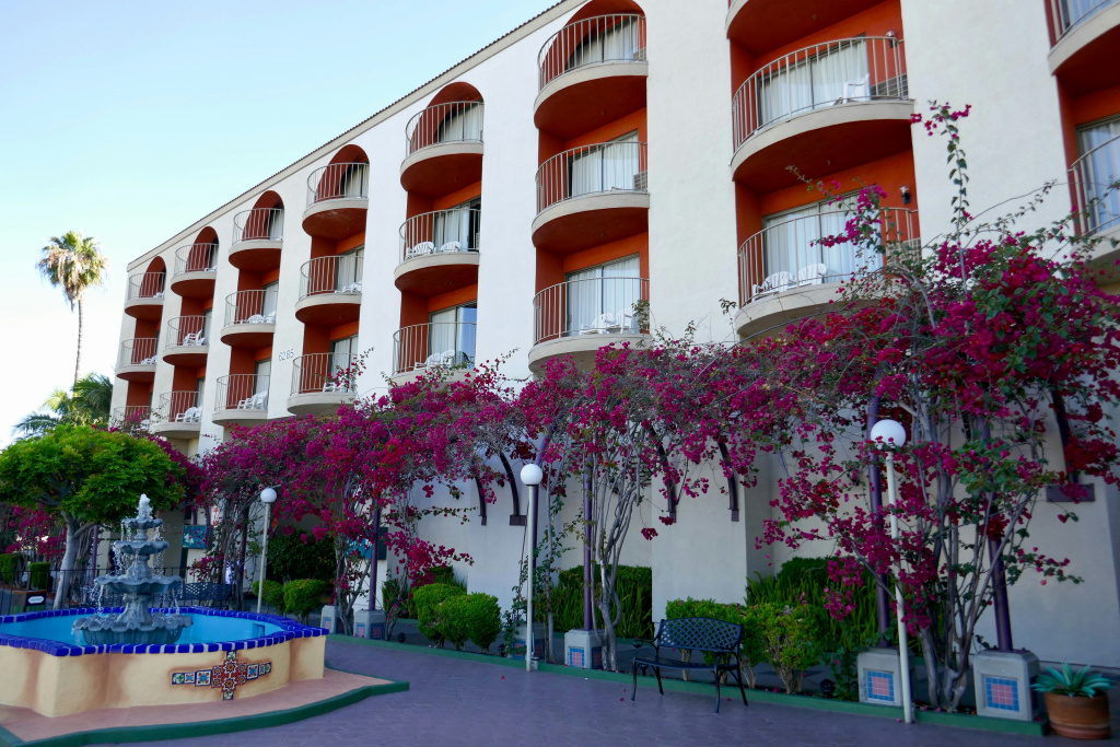 photo 1 of Golden Sails Hotel