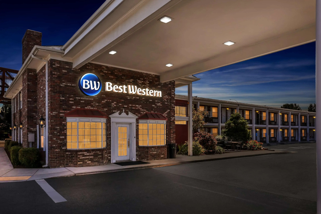 photo 1 of Best Western Horizon Inn