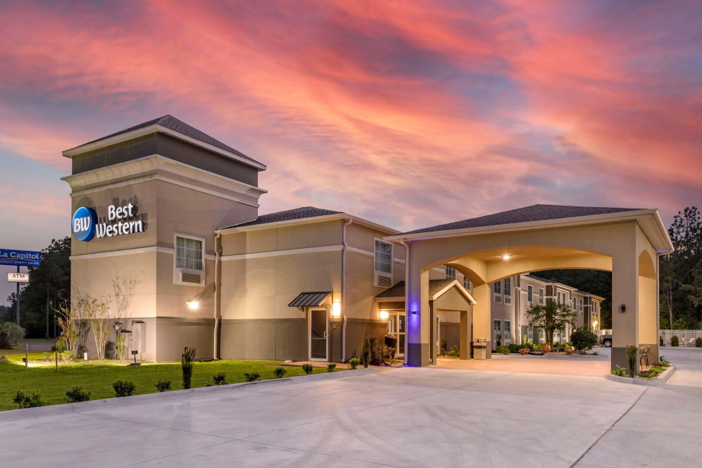 photo 1 of Best Western Oakdale Inn