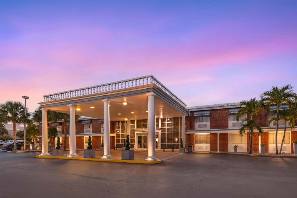 photo 1 of Best Western Palm Beach Lakes