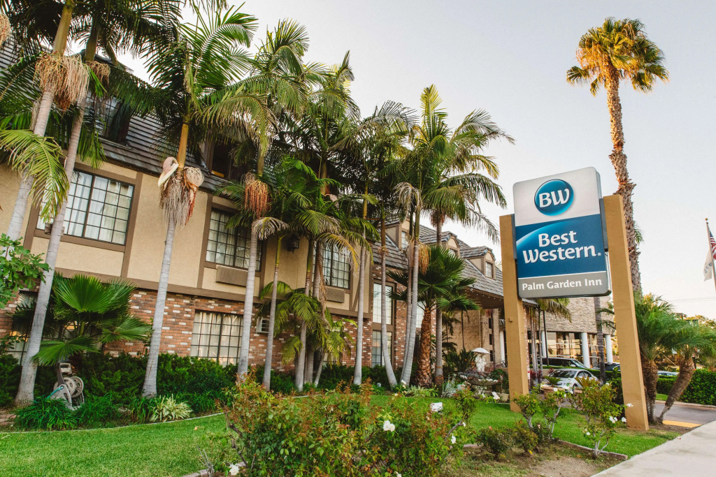 photo 1 of Best Western Palm Garden Inn