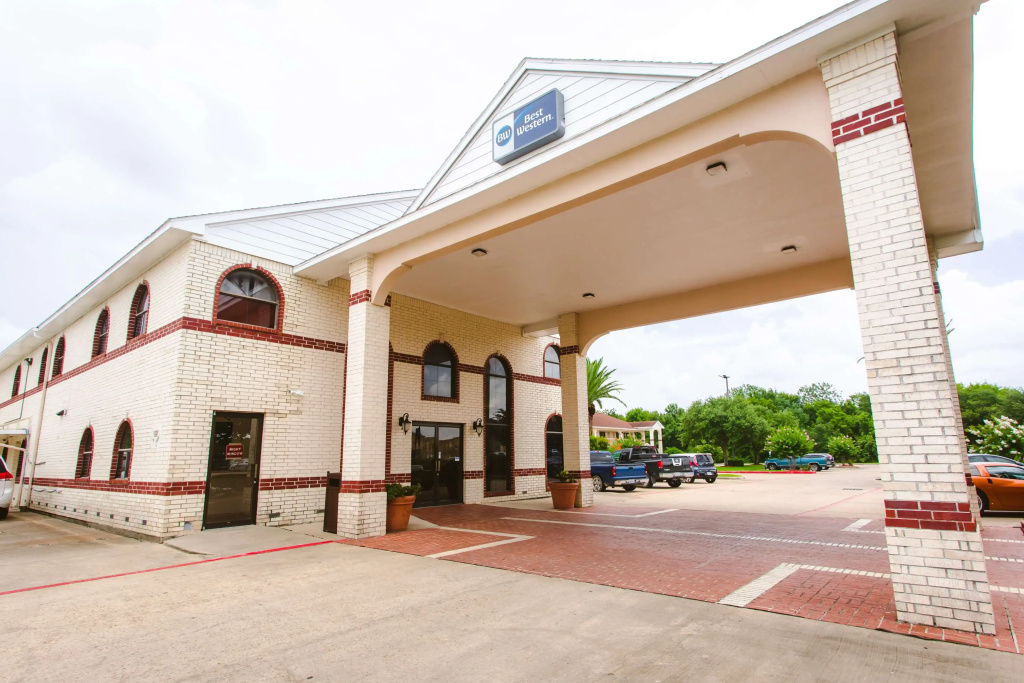 photo 1 of Best Western Pearland Inn