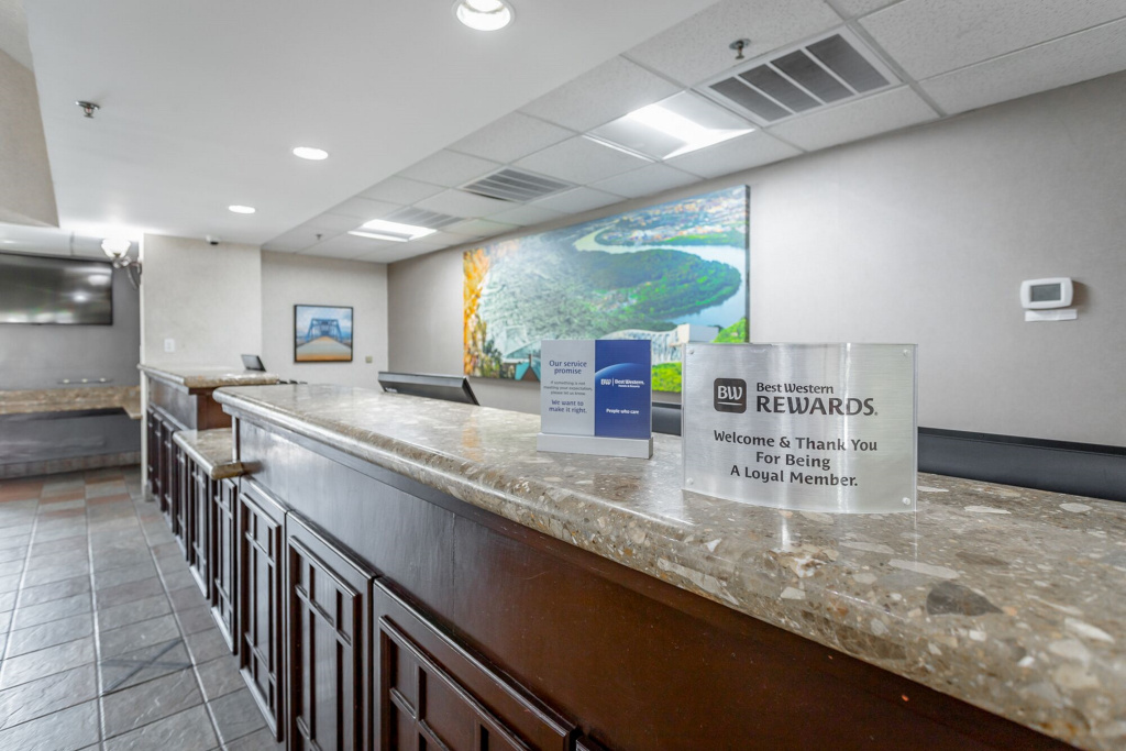 photo 1 of Comfort Inn & Suites Chattanooga-East Ridge