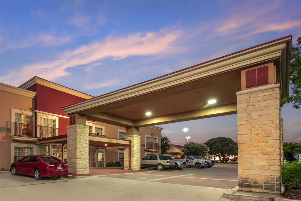 photo 1 of Best Western Plus Atrium Inn