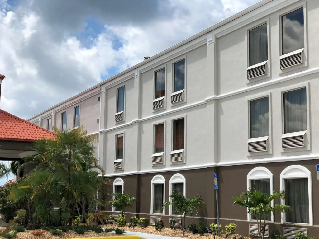 photo 1 of Bradenton Hotel & Suites