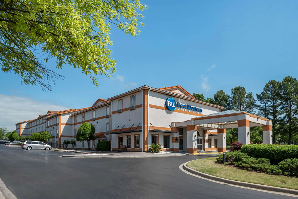 photo 1 of Best Western Carlton Suites