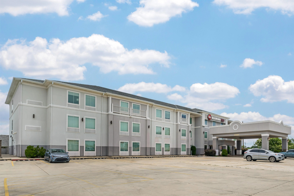 photo 1 of Best Western Plus Chalmette Hotel