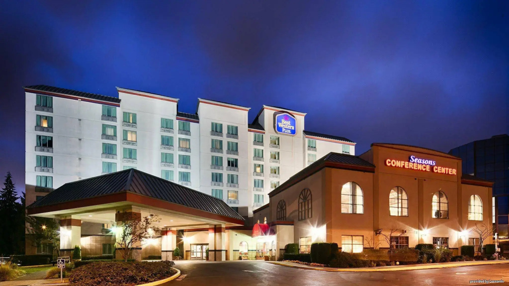 photo 1 of Holiday Inn Express Federal Way Seattle South by IHG