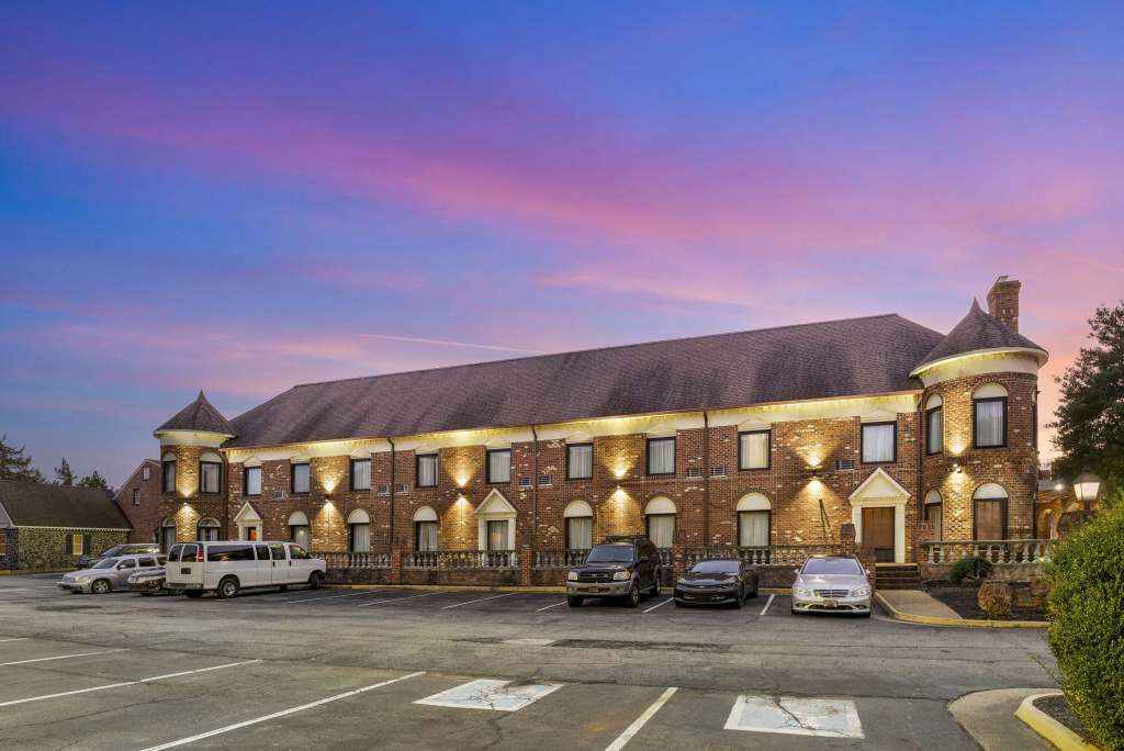 photo 1 of Best Western Plus Governor's Inn
