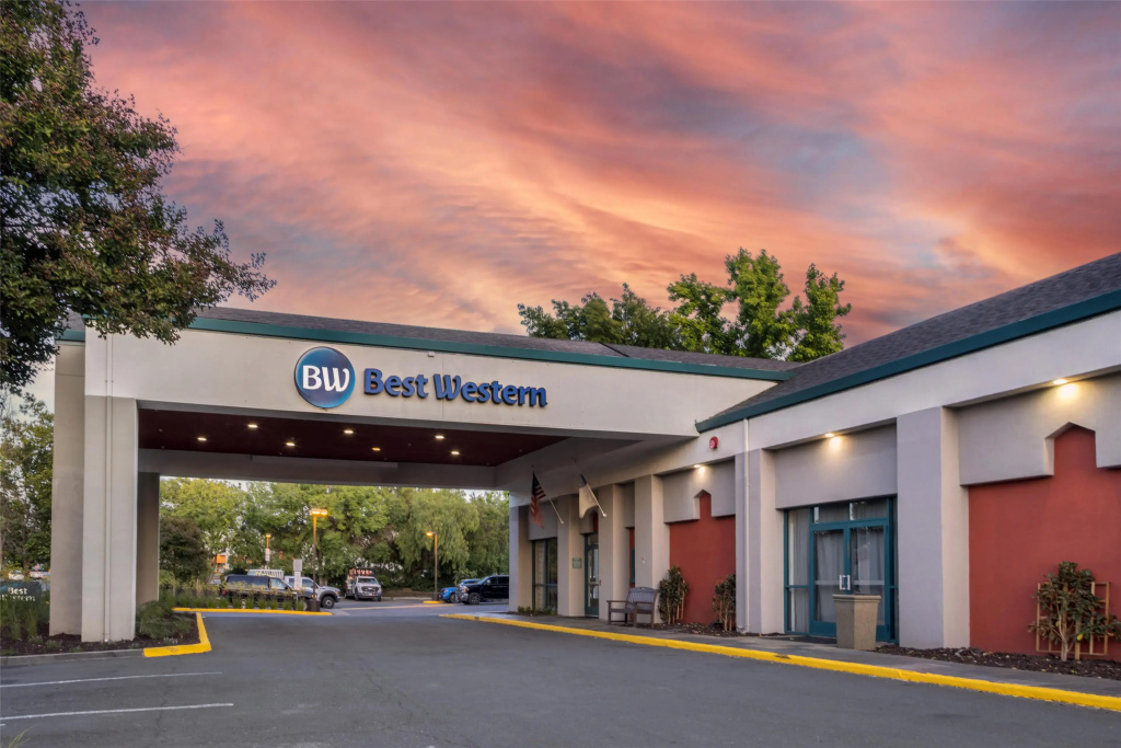 photo 1 of Best Western Heritage Inn