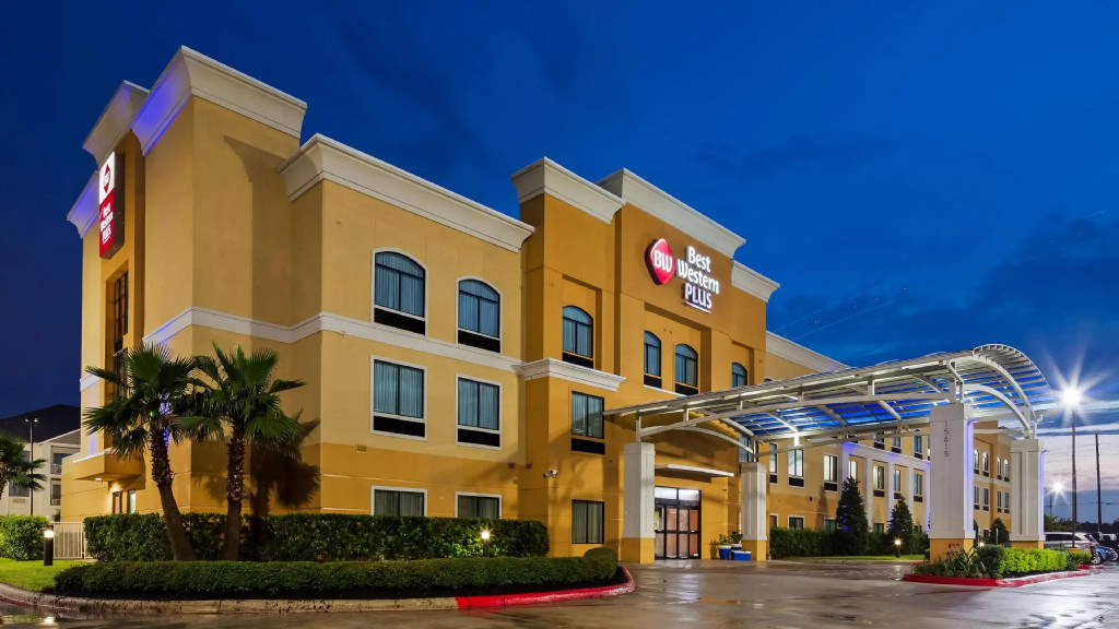 photo 1 of Spark by Hilton Houston Bush Intercontinental Airport
