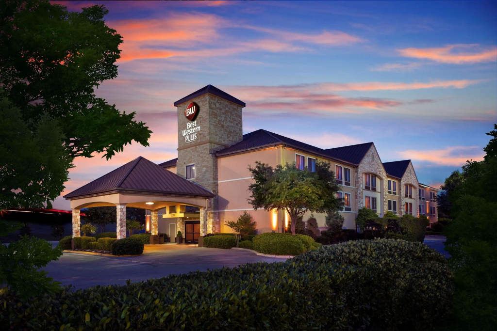 photo 1 of Best Western Plus Lewisville Flower Mound