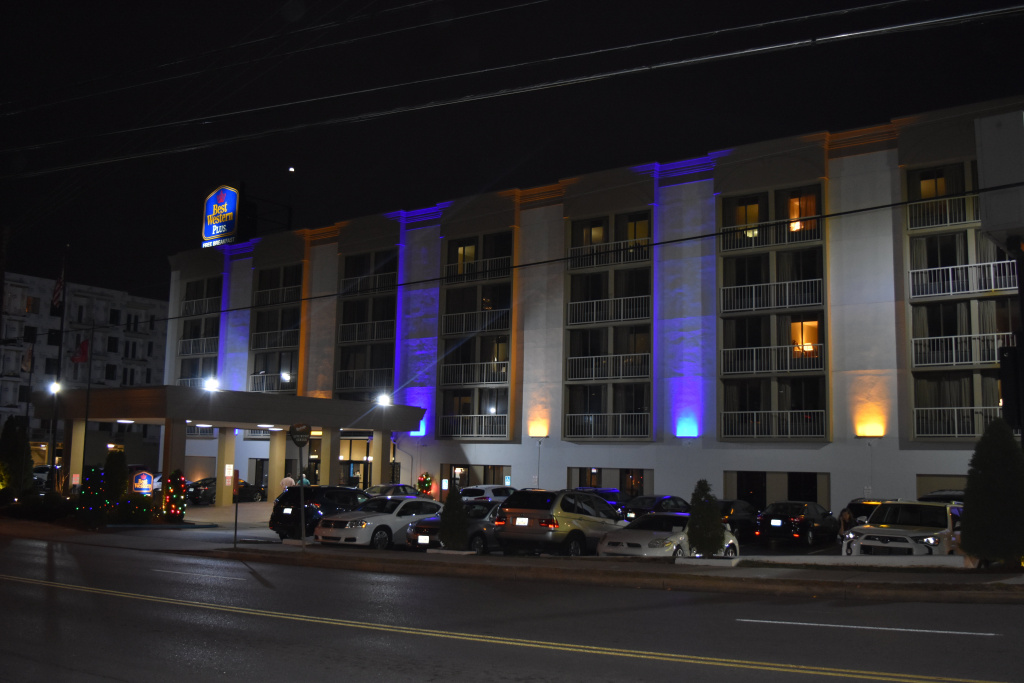 photo 1 of Best Western Downtown Plus Music Row