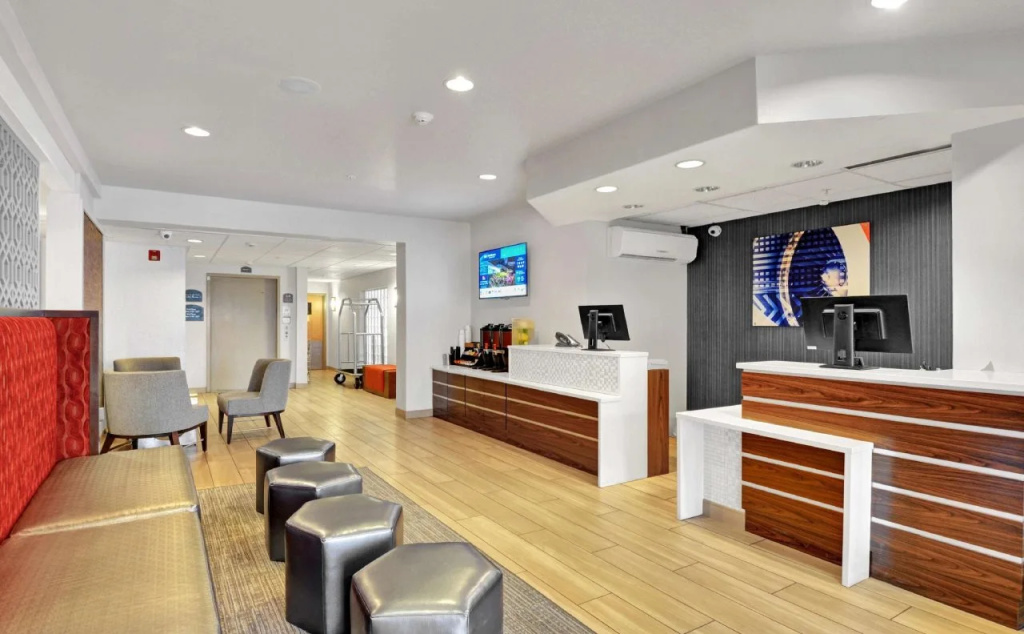 photo 1 of Executive Residency by Best Western Navigator Inn & Suites