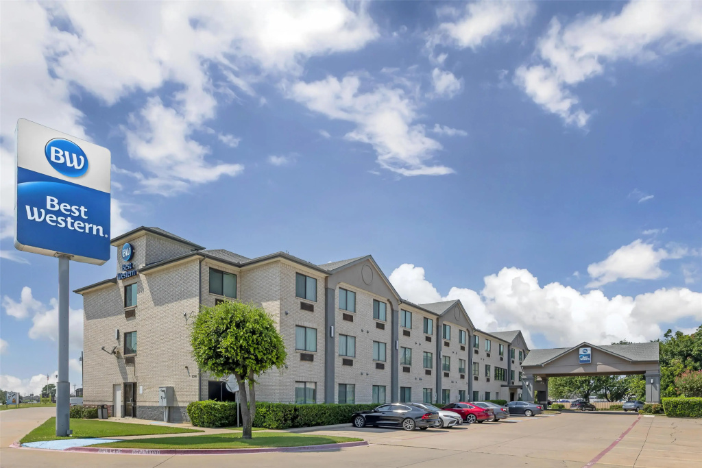 photo 1 of Best Western Northwest Inn
