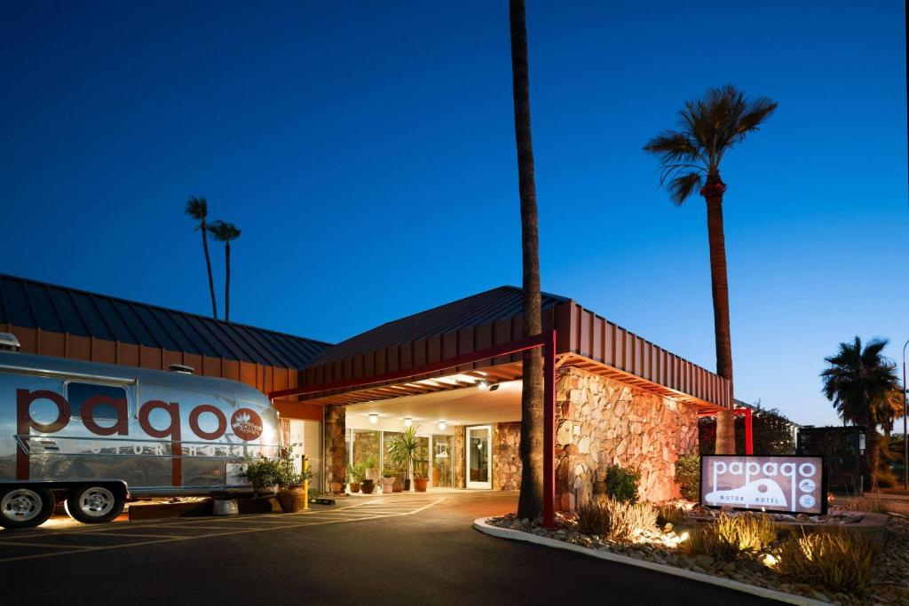photo 1 of Magnuson Hotel Papago Inn