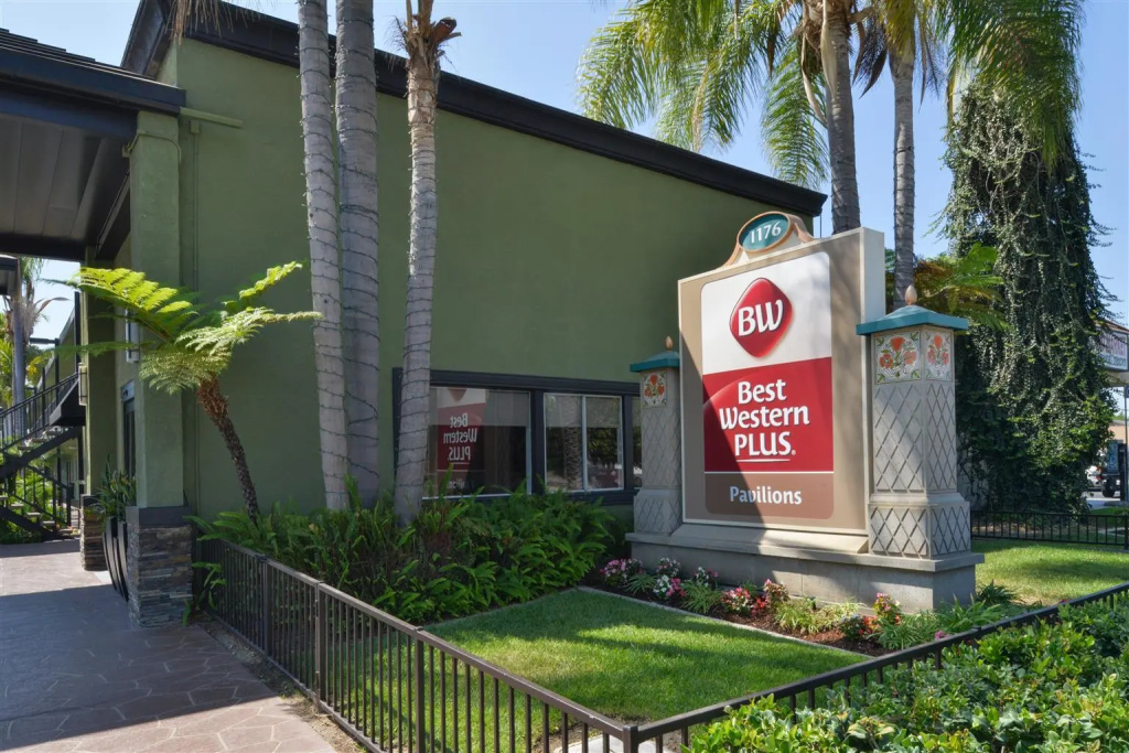 photo 1 of Best Western Plus Pavilions
