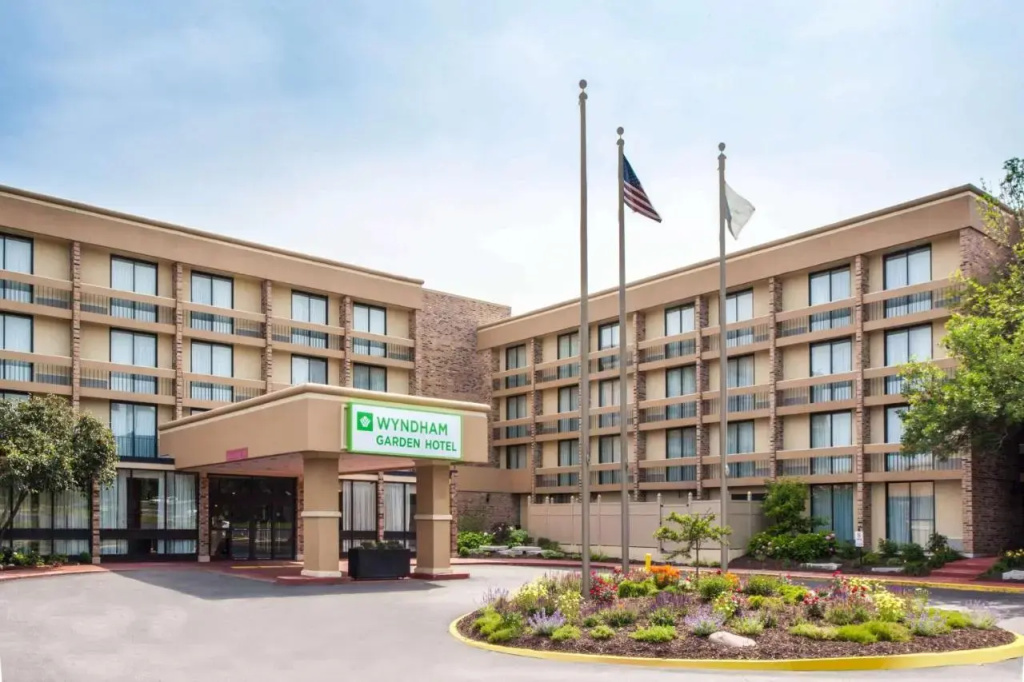 photo 1 of BEST WESTERN PLUS Schaumburg Hotel
