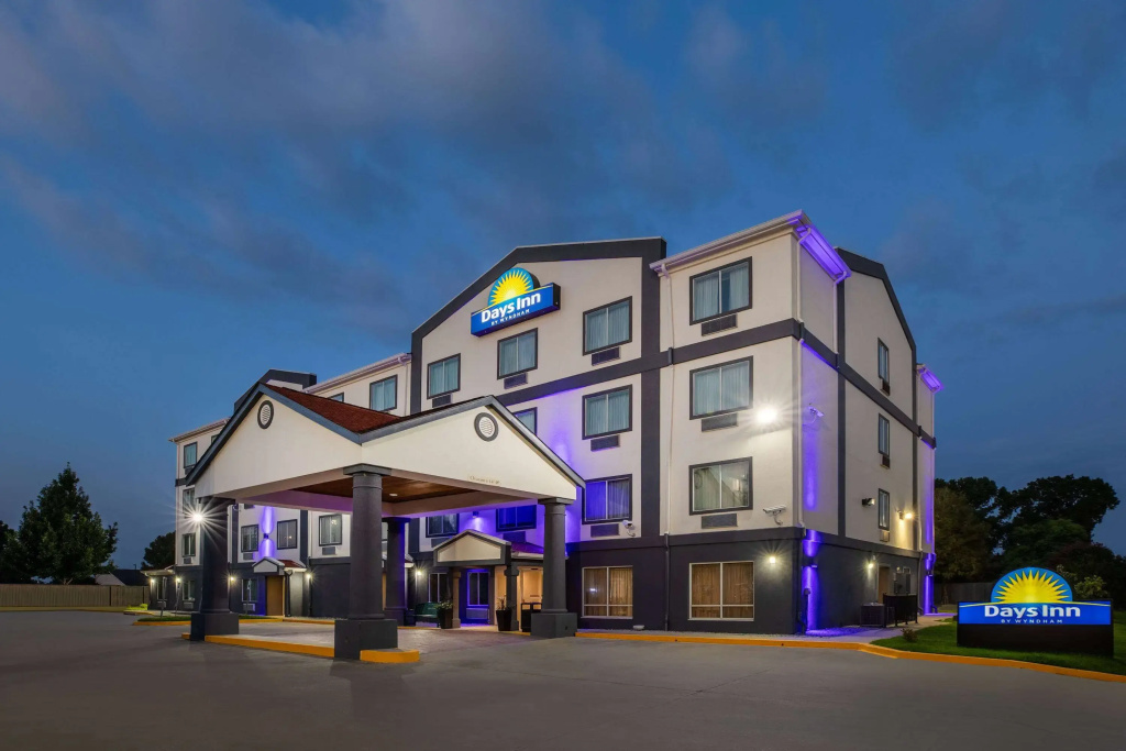 photo 1 of Days Inn by Wyndham Baton Rouge/I-10