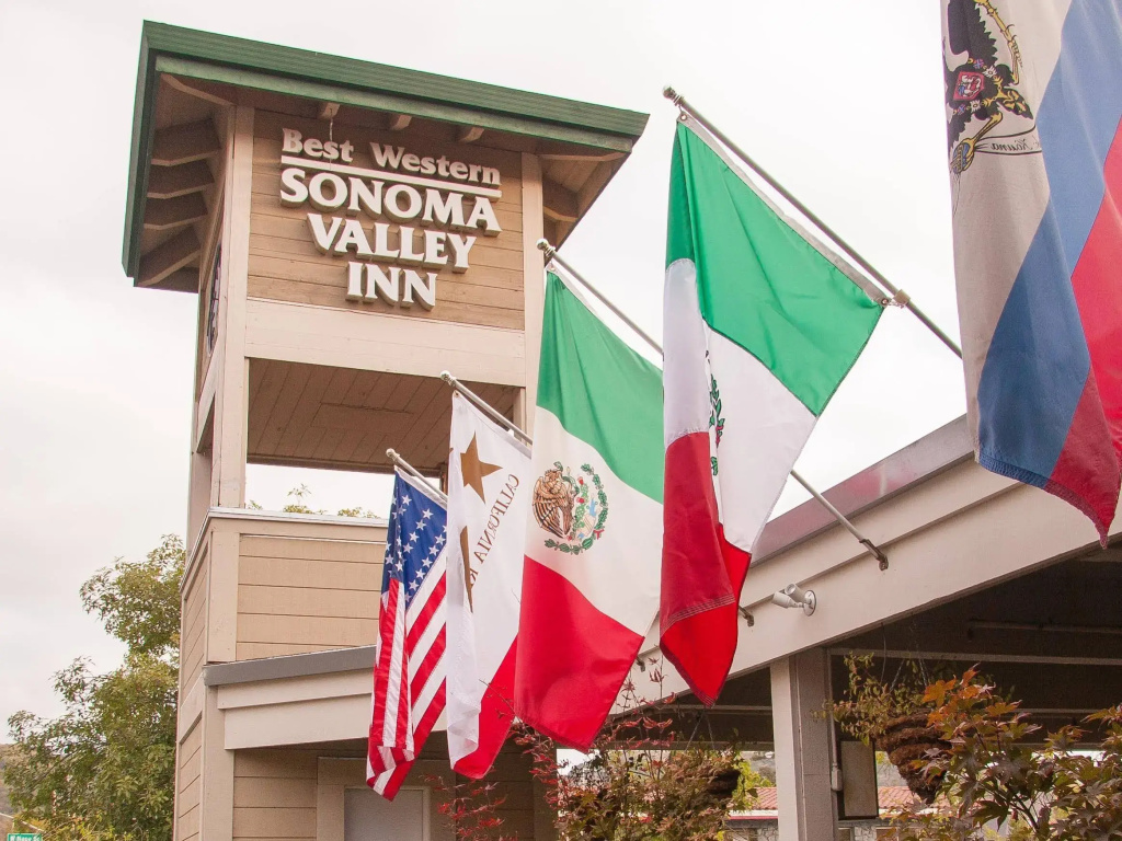 photo 1 of Sonoma Valley Inn, Tapestry Collection by Hilton