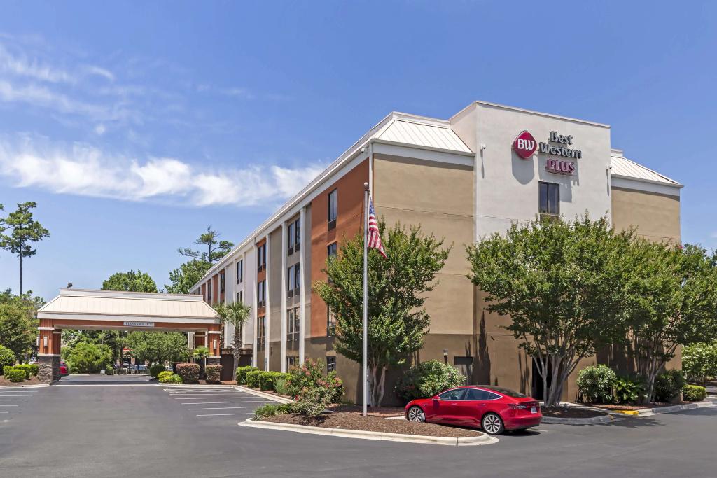photo 1 of Best Western Plus Wilmington/Wrightsville Beach